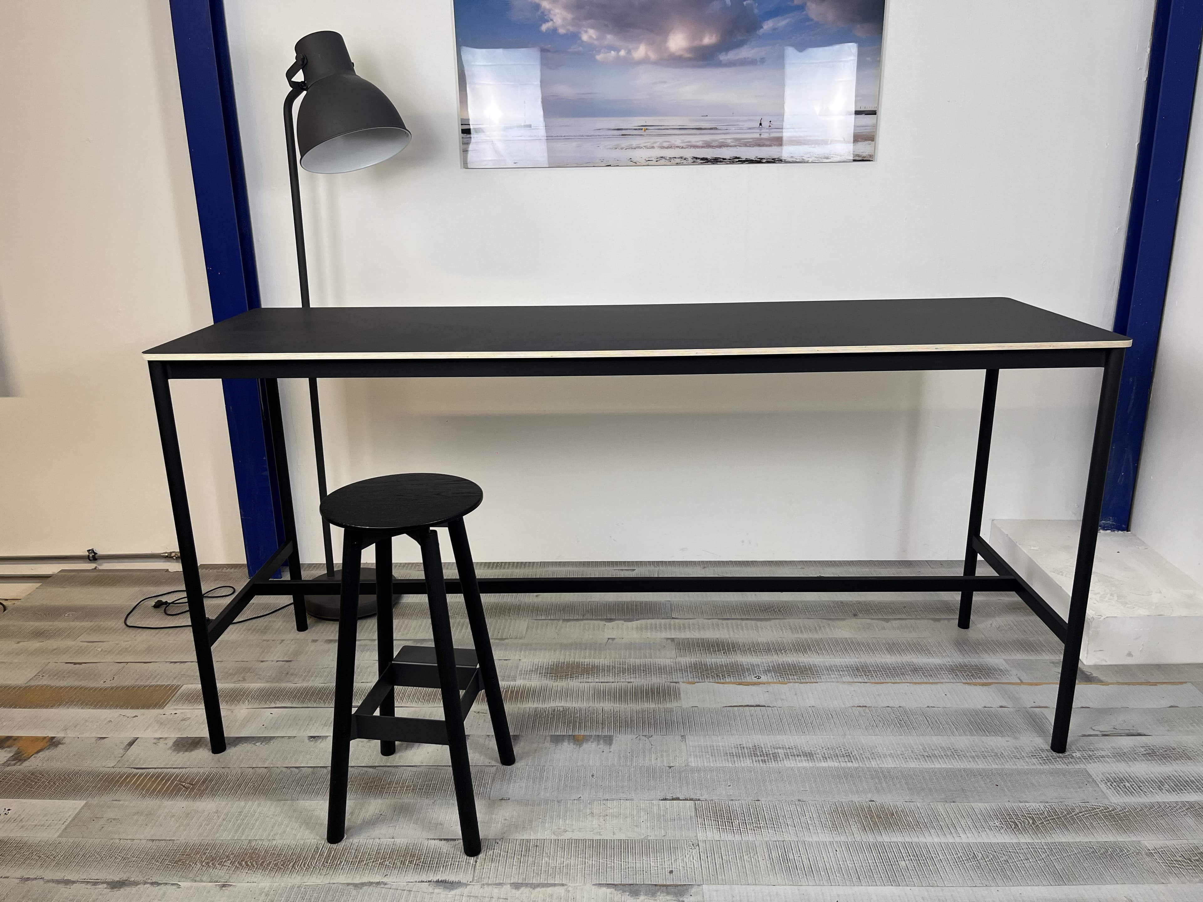 1 Muuto Base Stehtisch – Bild 1
